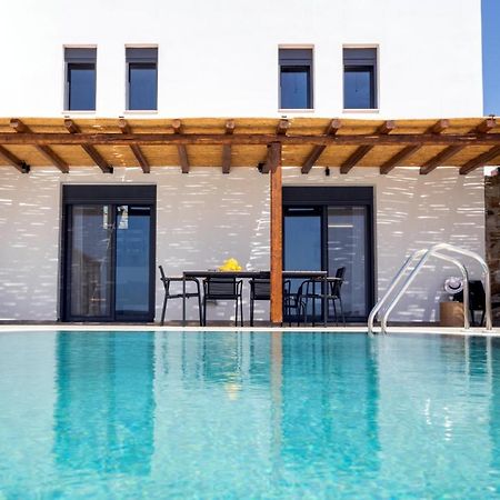 אפיארטיס Cato Agro 4, Seafront Villa With Private Pool מראה חיצוני תמונה
