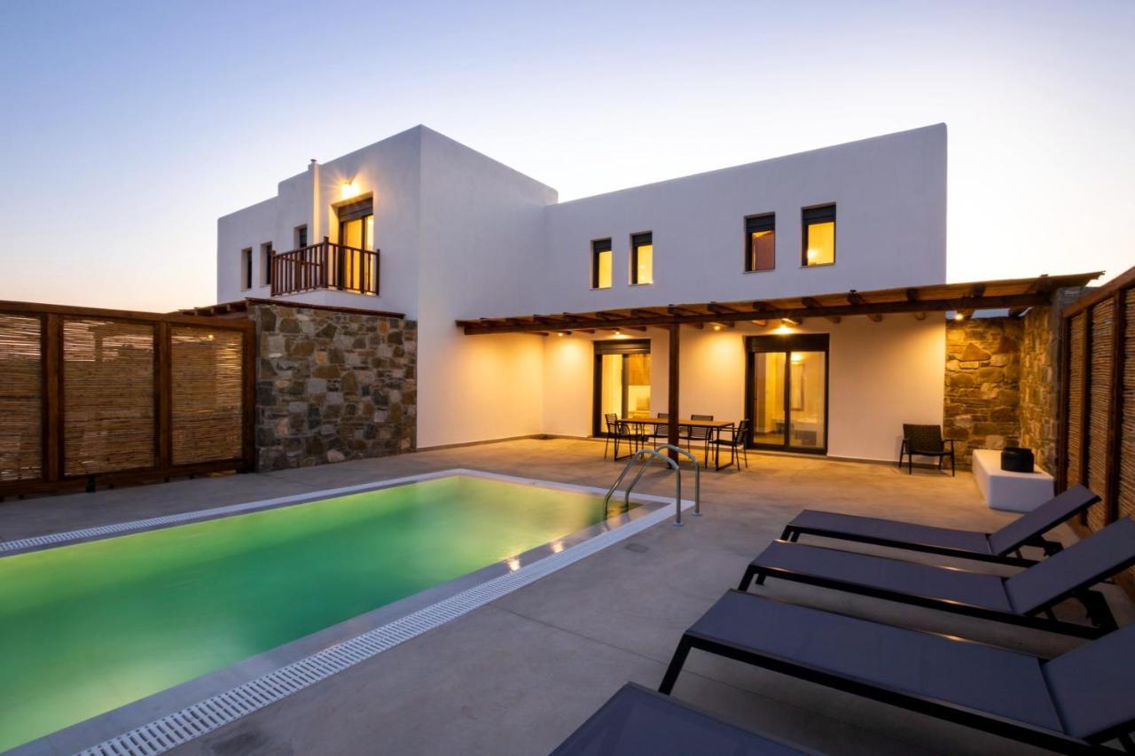 אפיארטיס Cato Agro 4, Seafront Villa With Private Pool מראה חיצוני תמונה