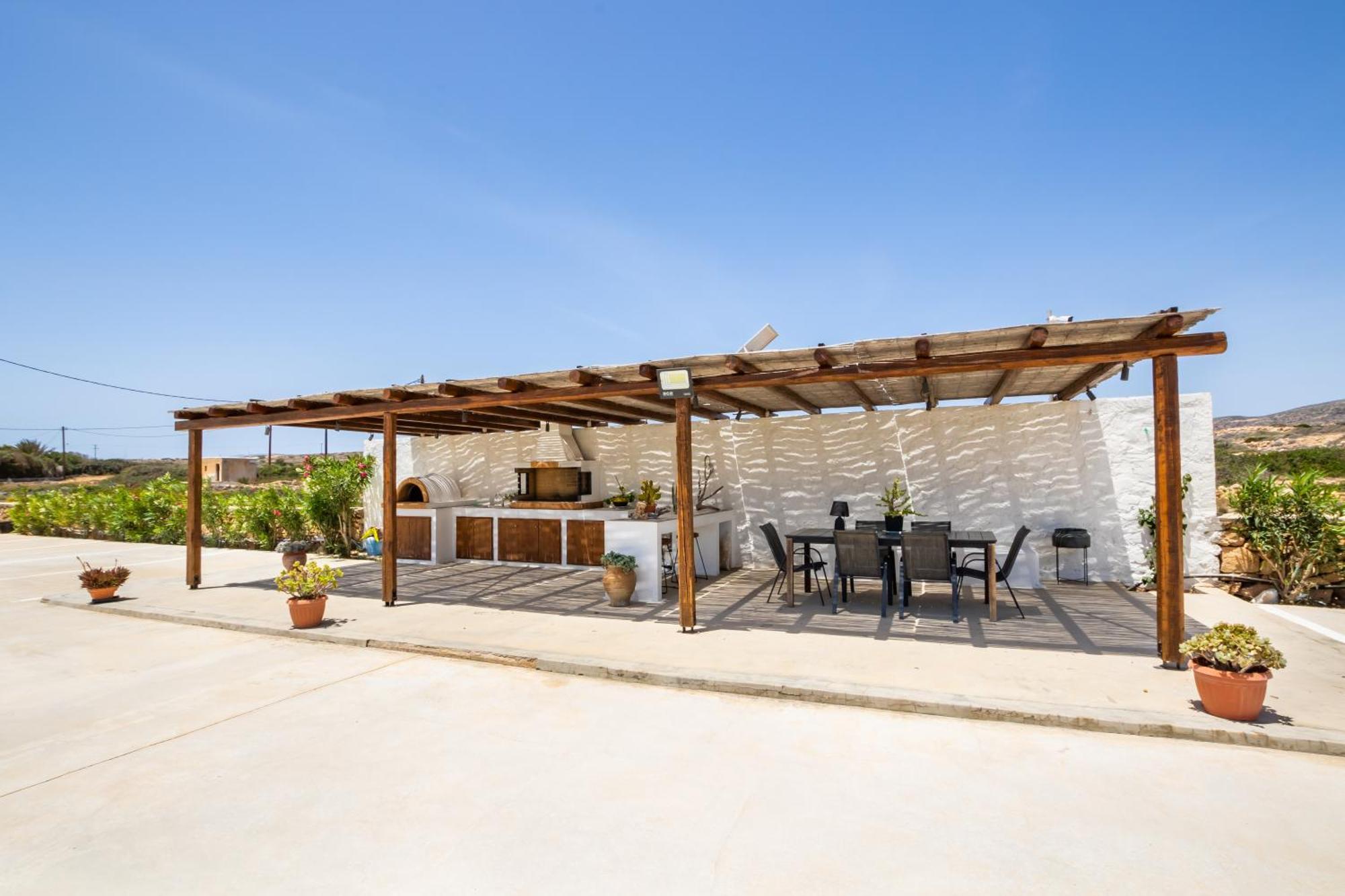 אפיארטיס Cato Agro 4, Seafront Villa With Private Pool מראה חיצוני תמונה