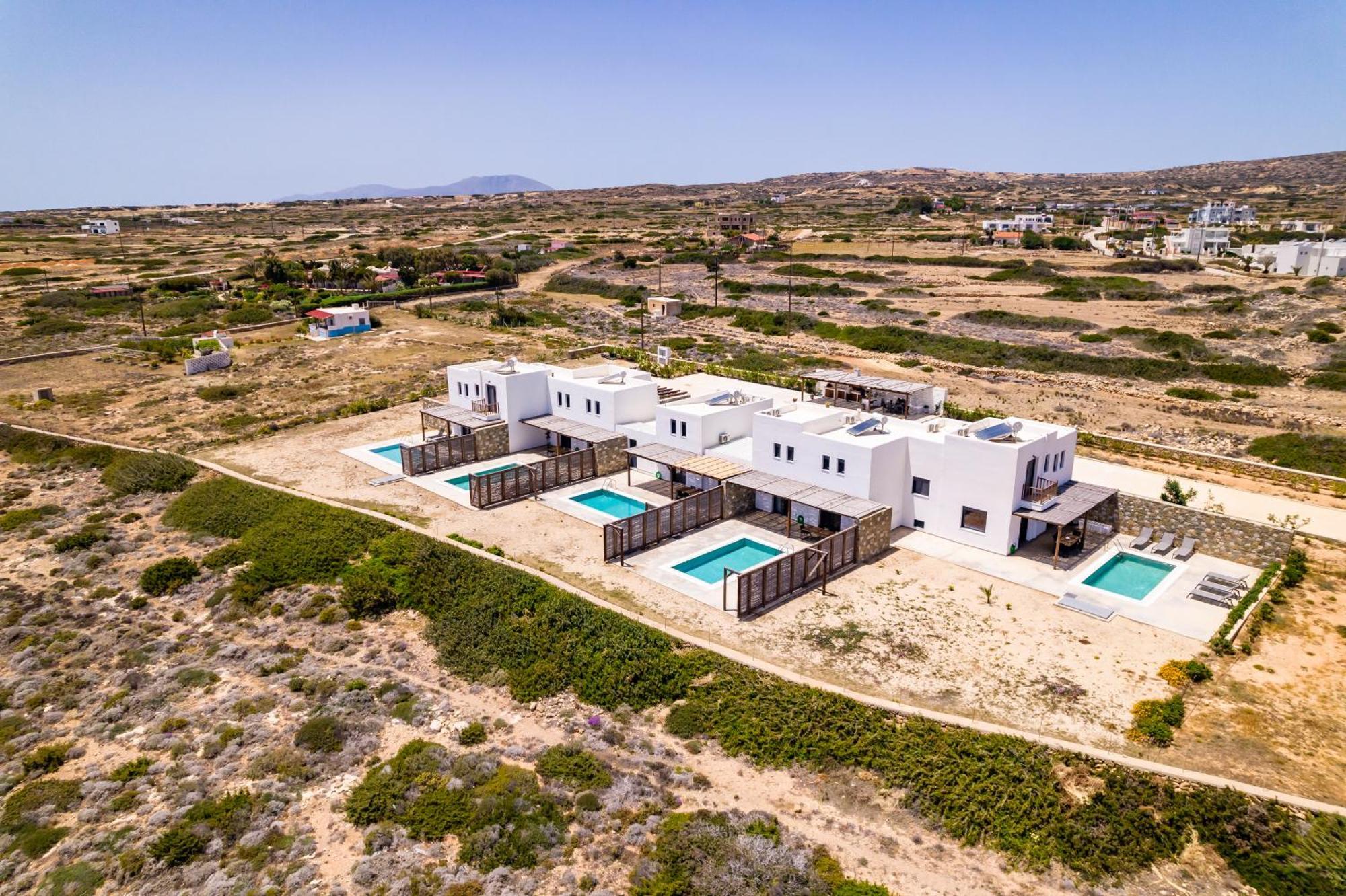 אפיארטיס Cato Agro 4, Seafront Villa With Private Pool מראה חיצוני תמונה